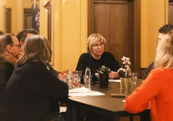 Wie is de vriend van partijvoorzitter Caroline Gennez